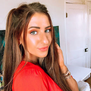 Meet your Posher, Allison